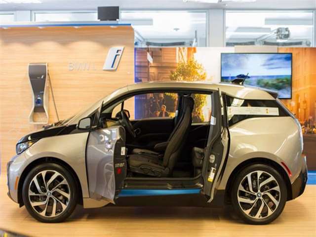 BMW M3 2017 photo 10